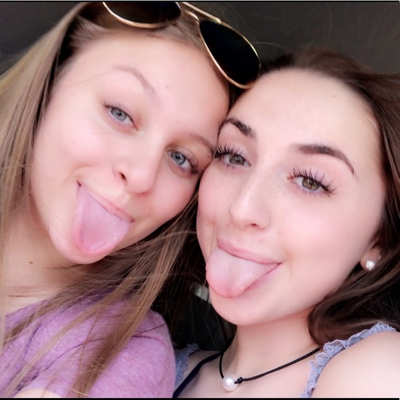 Meet your Posher, Brooklee - Picture 2 of 2